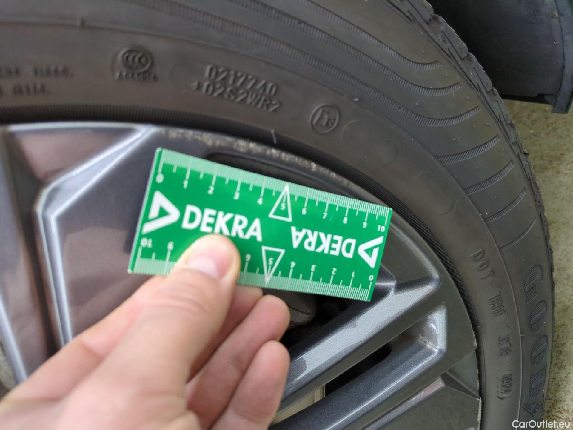  Peugeot  308  Active Pack 1.5 HDi 130CV BVM6 E6d #14