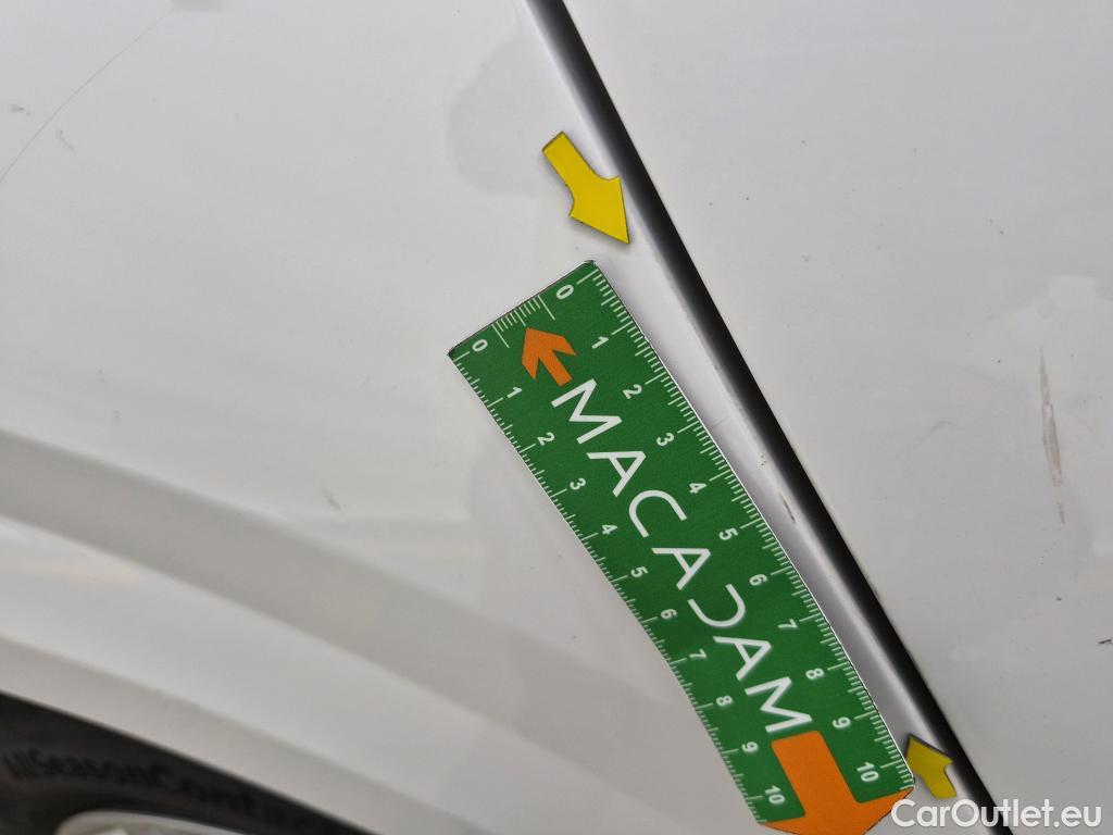  Peugeot  208  Premium 1.5 HDi 100CV BVM6 E6d #37