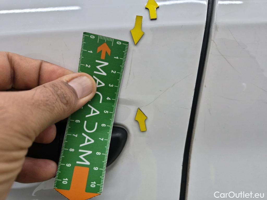  Peugeot  208  Premium 1.5 HDi 100CV BVM6 E6d #25