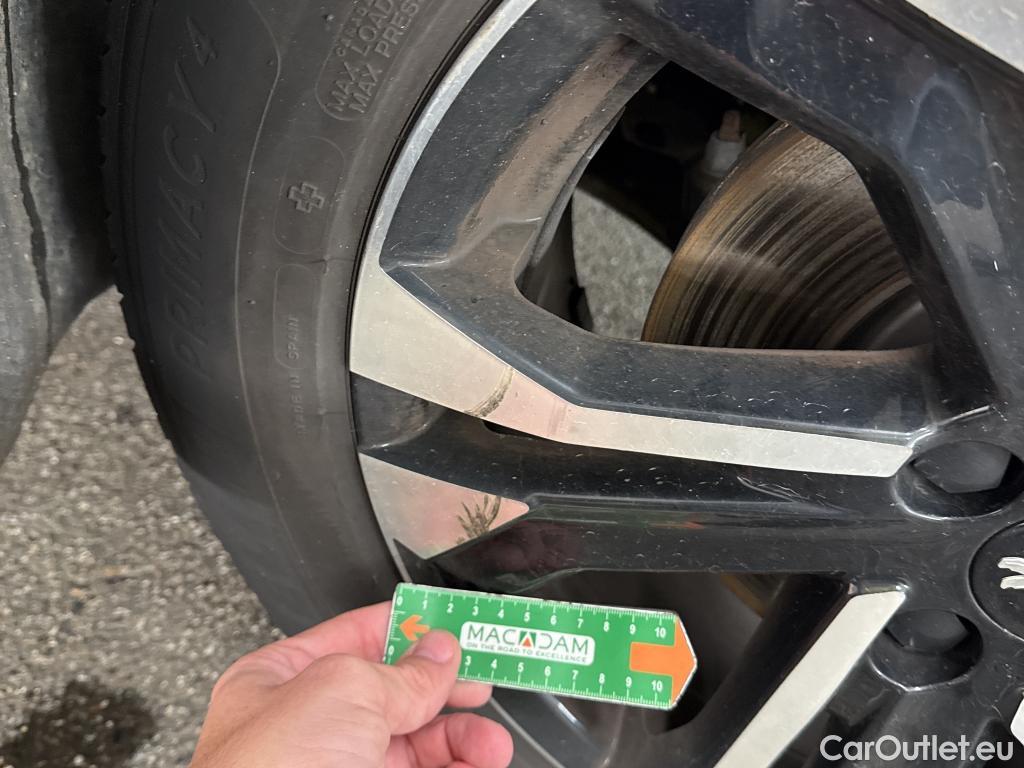  Peugeot  2008  Allure Pack 1.5 HDi 130CV BVA8 E6d #7