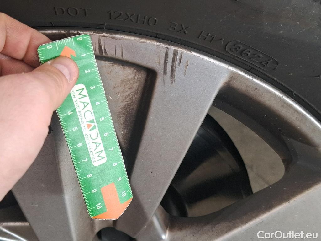  Peugeot  3008  II Active Pack 1.5 HDi 130CV BVA8 E6d #19