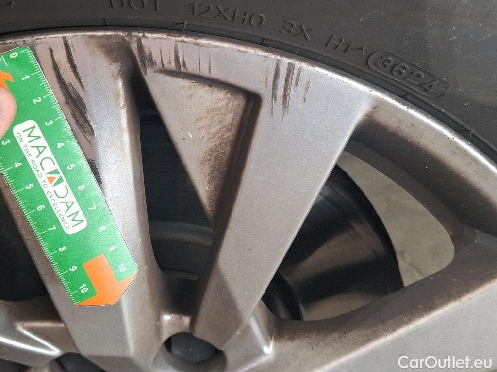  Peugeot  3008  II Active Pack 1.5 HDi 130CV BVA8 E6d #20