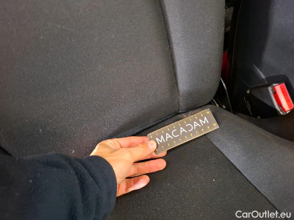  Renault  Kangoo RENAULT  Express / 2013 / 4P / Fourgonnette Grand Confort TCe 115 EDC #40