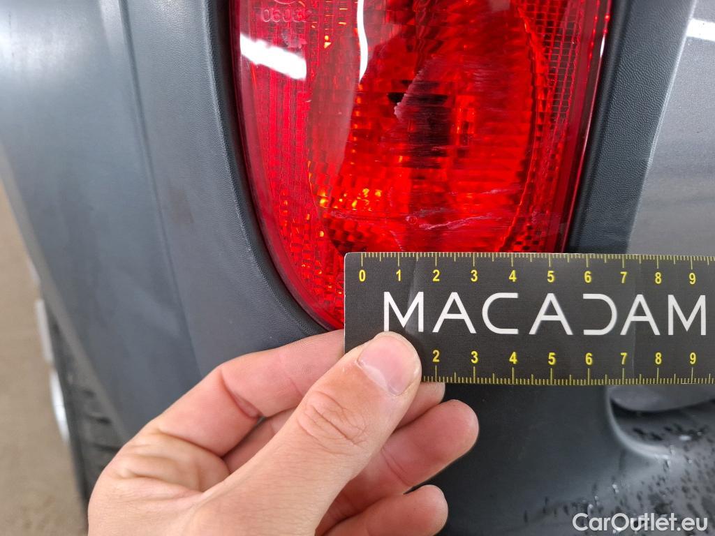  Renault  Kangoo RENAULT  Express / 2013 / 4P / Fourgonnette Grand Confort TCe 115 EDC #30