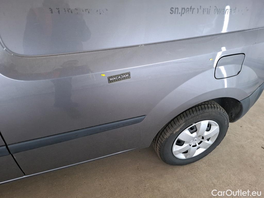  Renault  Kangoo RENAULT  Express / 2013 / 4P / Fourgonnette Grand Confort TCe 115 EDC #47