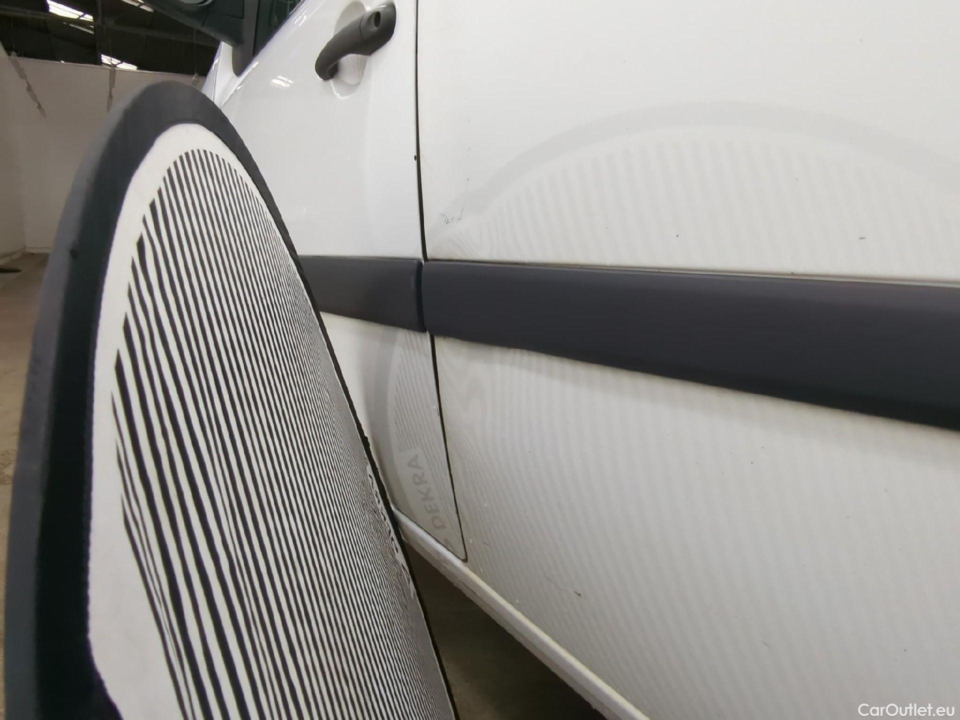  Renault  Kangoo  II Express Maxi Extra (Série Spéciale) 1.5 dCi 95CV BVM6 E6dT #44