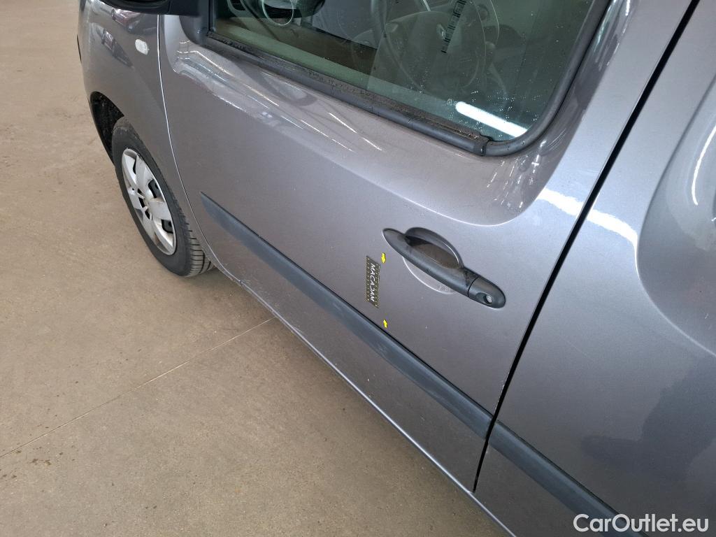  Renault  Kangoo RENAULT  Express / 2013 / 4P / Fourgonnette Grand Confort TCe 115 EDC #15