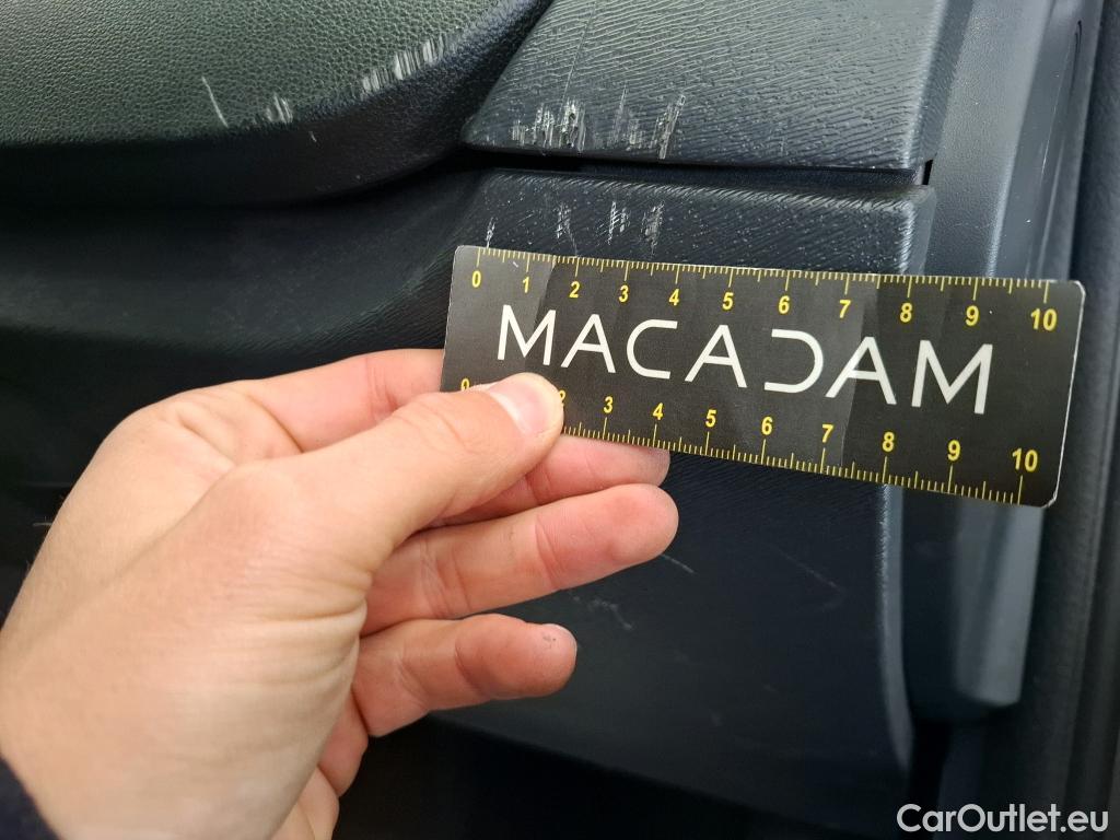  Renault  Kangoo RENAULT  Express / 2013 / 4P / Fourgonnette Grand Confort TCe 115 EDC #10