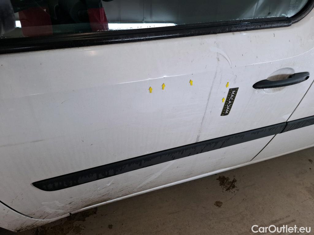  Renault  Kangoo  II Express Maxi Extra (Série Spéciale) 1.5 dCi 95CV BVM6 E6dT #72