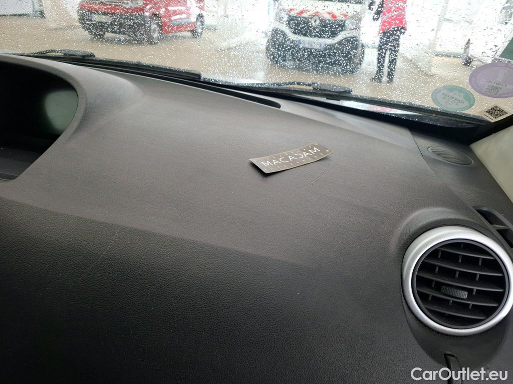  Renault  Kangoo RENAULT  Express / 2013 / 4P / Fourgonnette Grand Confort TCe 115 EDC #1