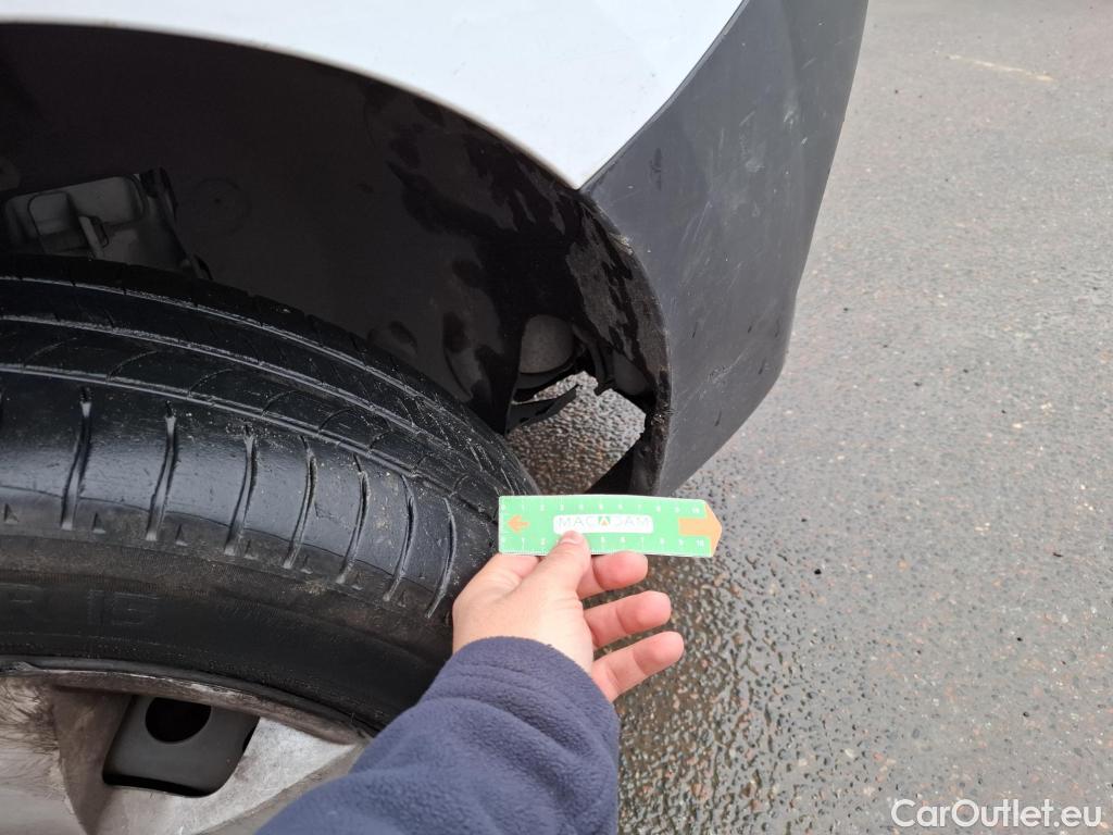  Renault  Kangoo  II Express Maxi Extra (Série Spéciale) 1.5 dCi 95CV BVM6 E6dT #25