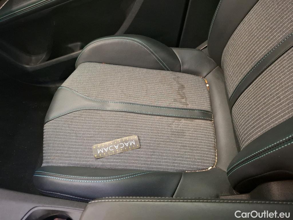  Peugeot  5008  Allure Pack 2.0 HDi 175CV BVA8 7 Sieges E6d #30