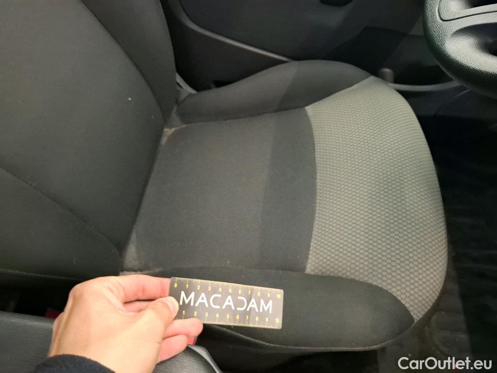  Renault  Kangoo RENAULT  Express / 2013 / 4P / Fourgonnette Grand Confort TCe 115 EDC #39