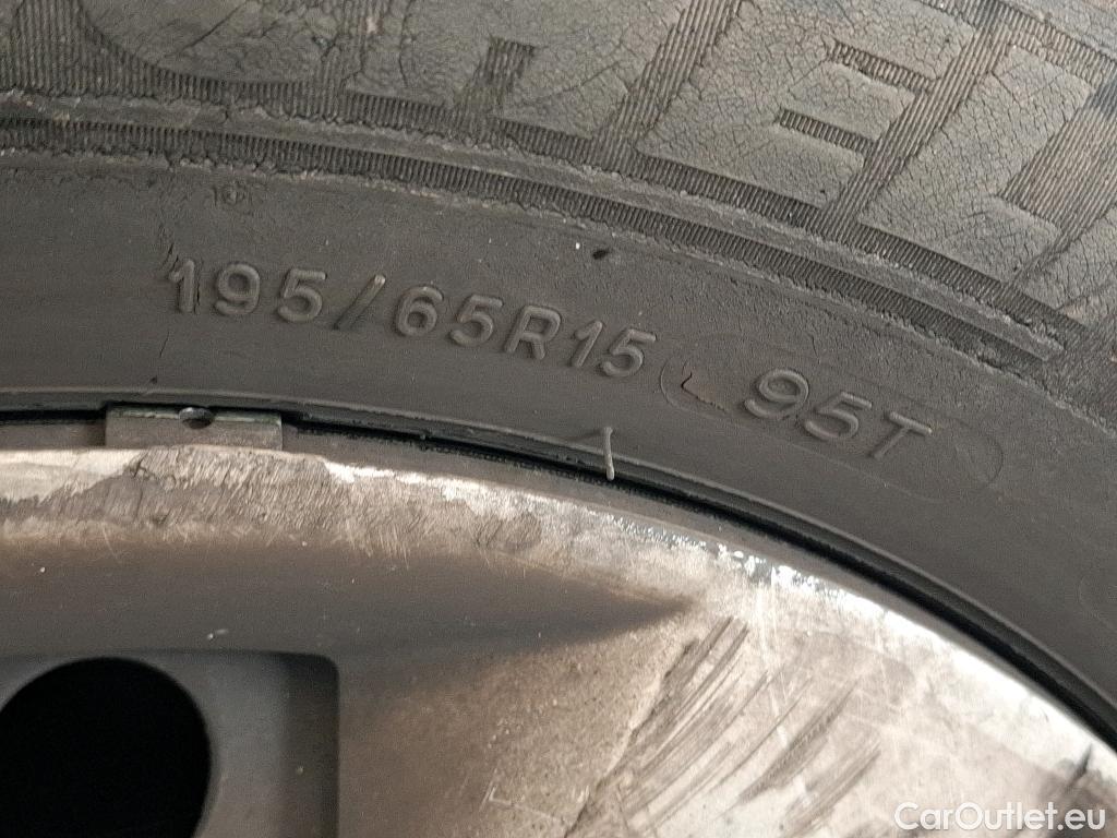  Renault  Kangoo  II Express Maxi Extra (Série Spéciale) 1.5 dCi 95CV BVM6 E6dT #29