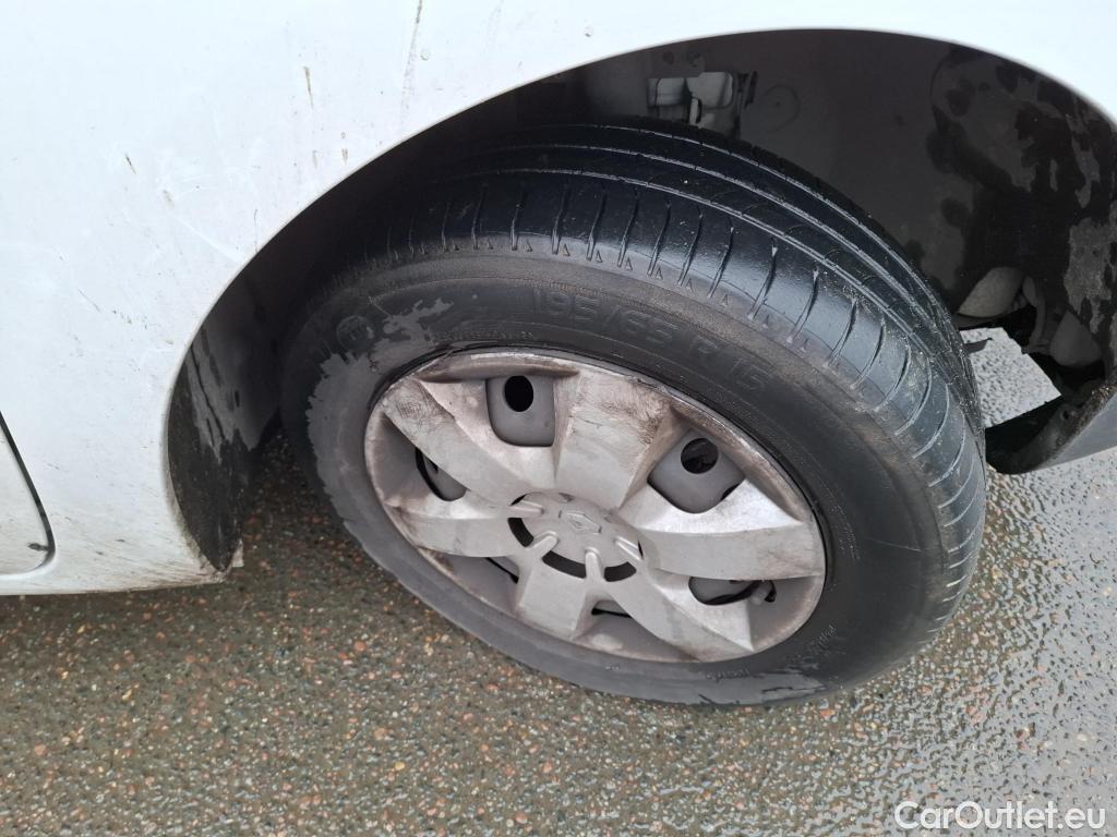  Renault  Kangoo  II Express Maxi Extra (Série Spéciale) 1.5 dCi 95CV BVM6 E6dT #26