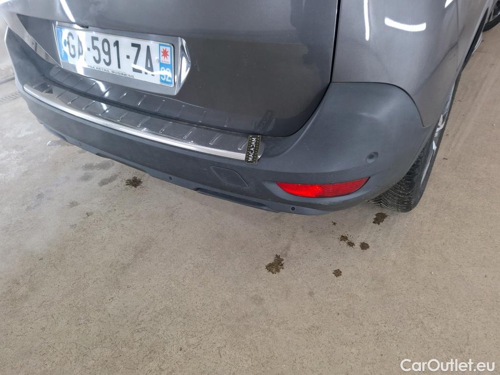  Peugeot  5008  Allure Pack 2.0 HDi 175CV BVA8 7 Sieges E6d #39