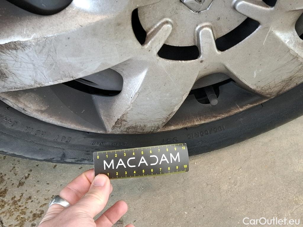  Renault  Kangoo  II Express Maxi Extra (Série Spéciale) 1.5 dCi 95CV BVM6 E6dT #61