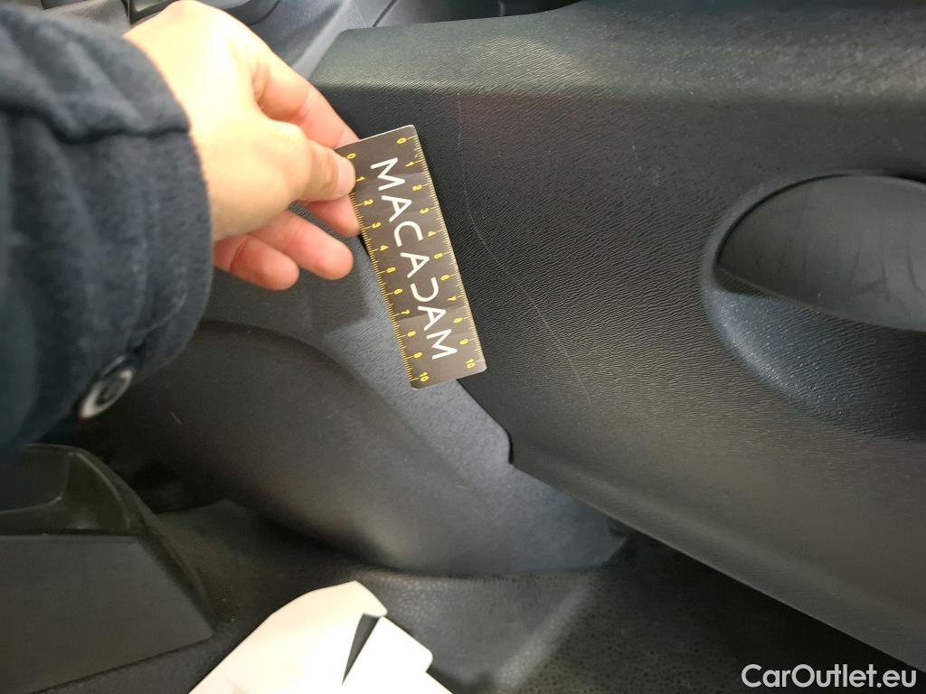  Renault  Kangoo RENAULT  Express / 2013 / 4P / Fourgonnette Grand Confort TCe 115 EDC #14