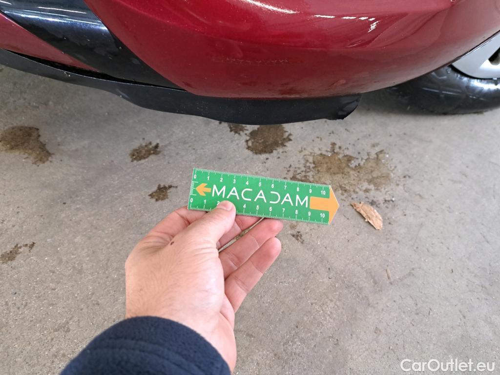  Toyota  Yaris TOYOTA  Hybride 5p Berline 15 VVT I HYBRID France #6