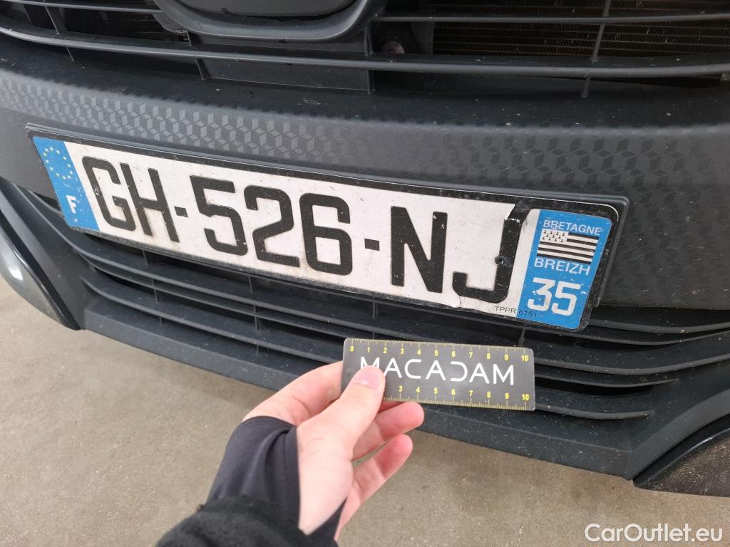  Toyota  Yaris TOYOTA  Hybride / 2019 / 5P / Berline Hybride 116h Dynamic Business Beyond Zer #14