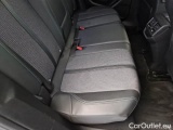  Peugeot  3008 PEUGEOT  / 2020 / 5P / SUV BLUEHDI 130 SeS ALLURE #16