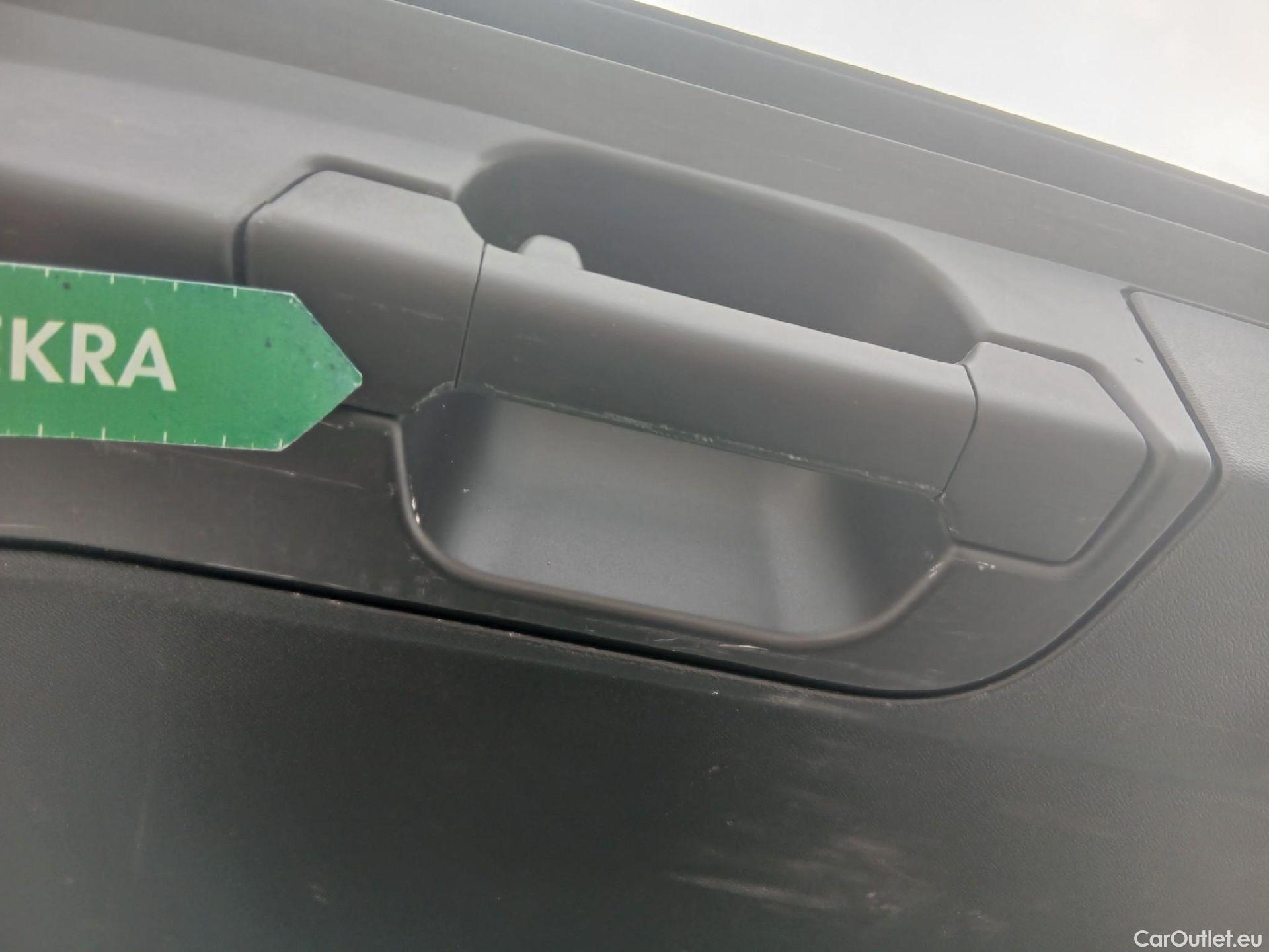  Volvo  XC60 VOLVO  / 2017 / 5P / todoterreno 2.0 T8 AWD Inscription Auto #3