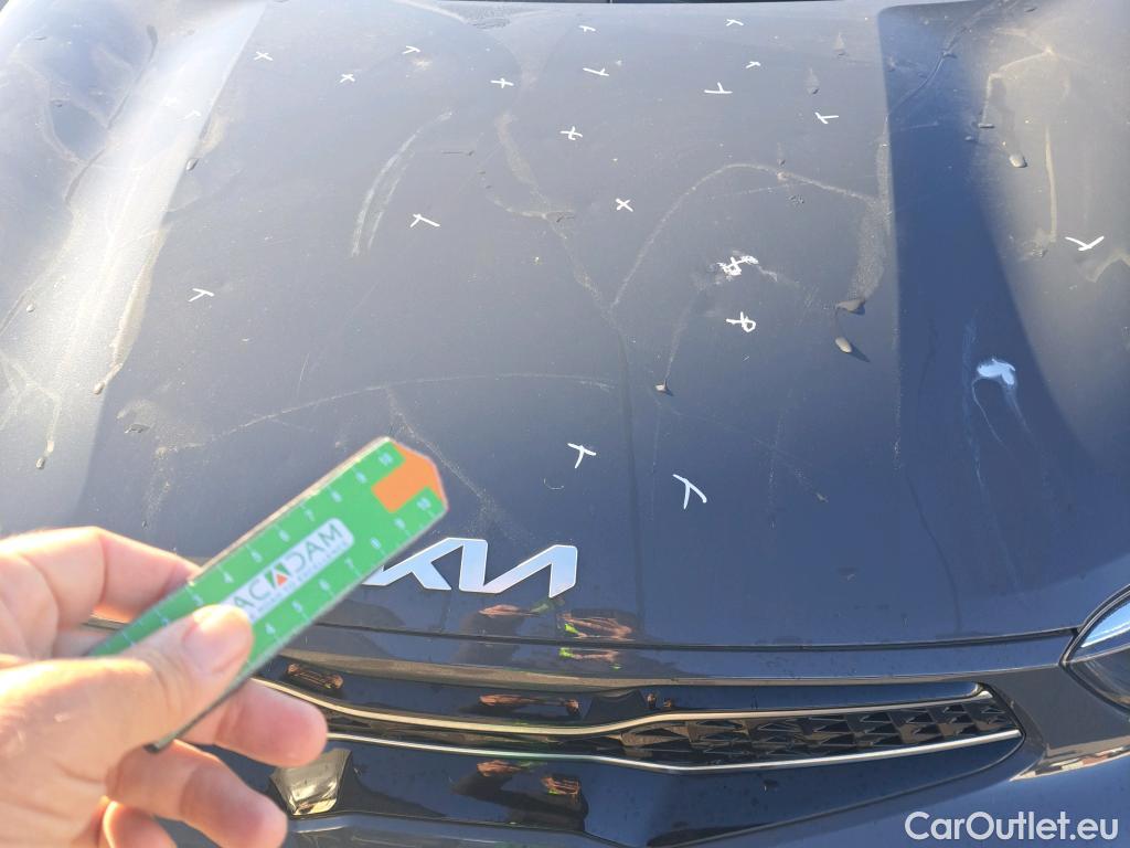  KIA  STONIC KIA  / 2017 / 5P / todoterreno 1.0 T-GDi 88kW (120CV) MHEV iMT GT Line #4