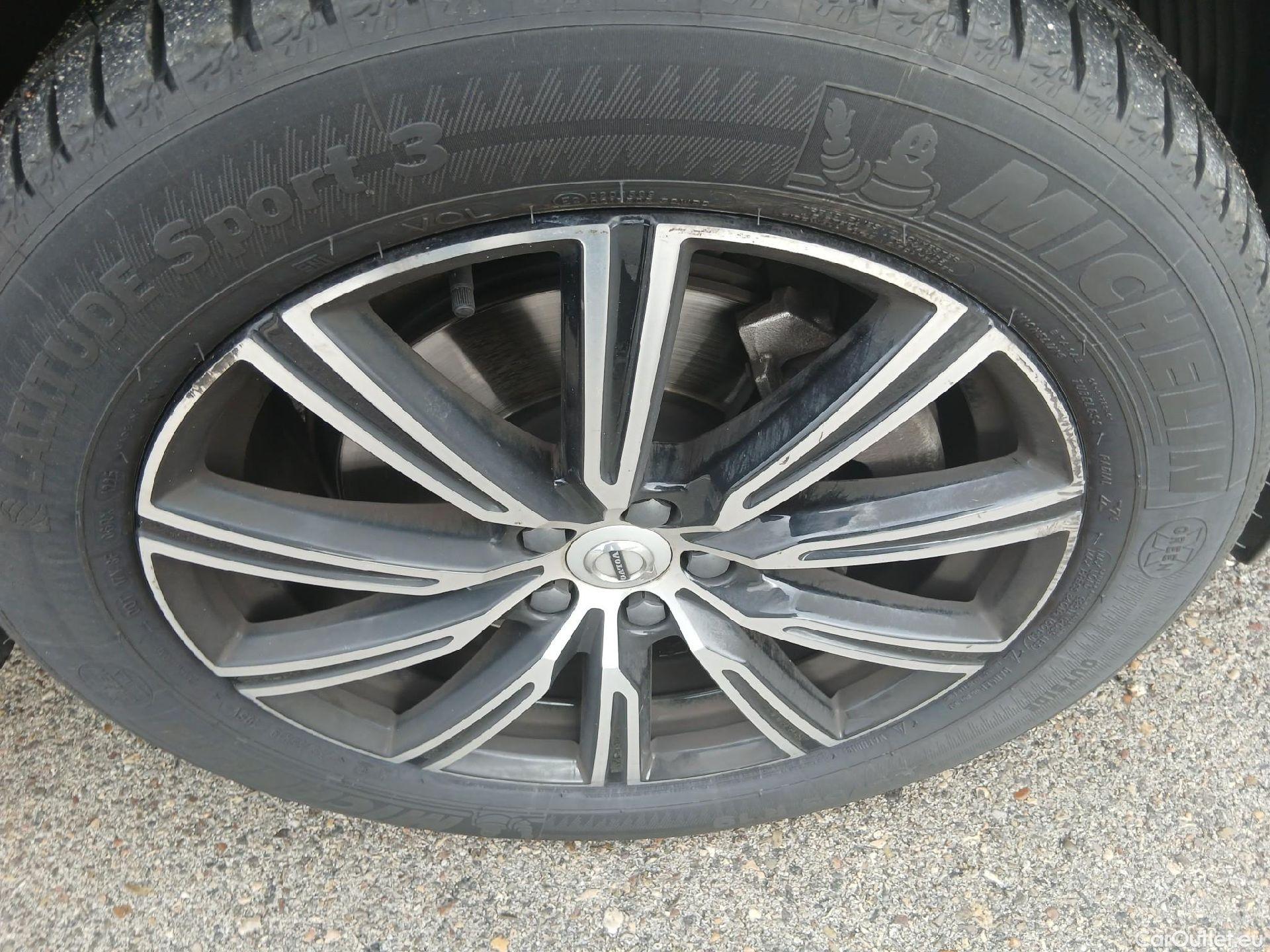  Volvo  XC60 VOLVO  / 2017 / 5P / todoterreno 2.0 T8 AWD Inscription Auto #42