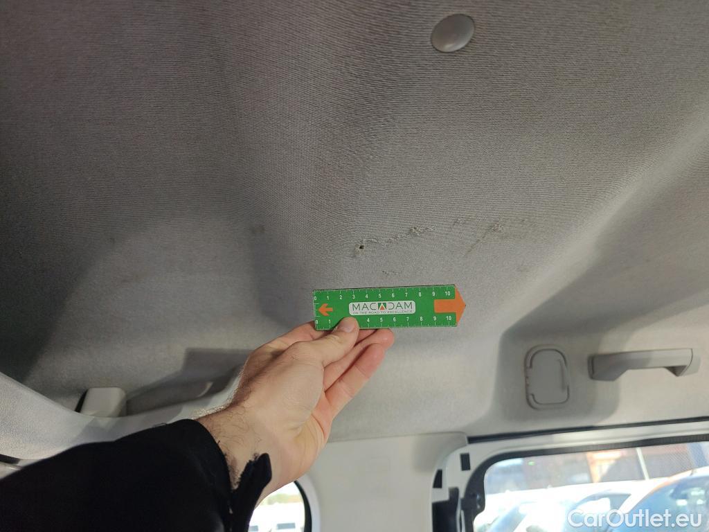  Citroen  Berlingo CITROEN  COMBI Talla M BlueHDi 100 S&S LIVE (IND) #23