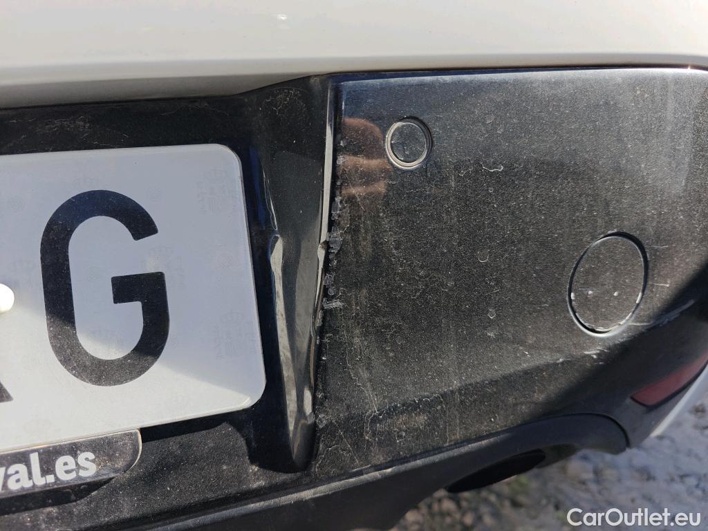  Peugeot  208 PEUGEOT  / 2019 / 5P / berlina con portón BlueHDi 73kW (100CV) Allure #56