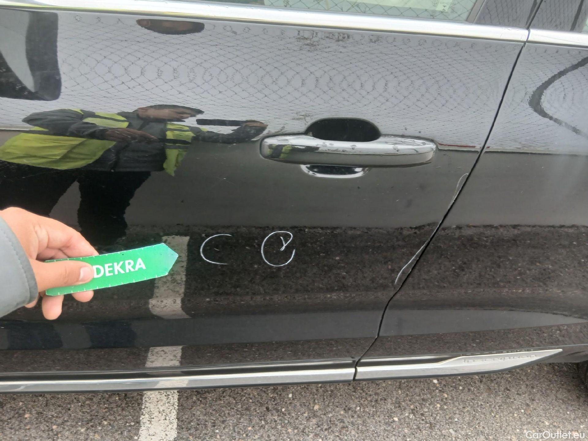  Volvo  XC60 VOLVO  / 2017 / 5P / todoterreno 2.0 T8 AWD Inscription Auto #22