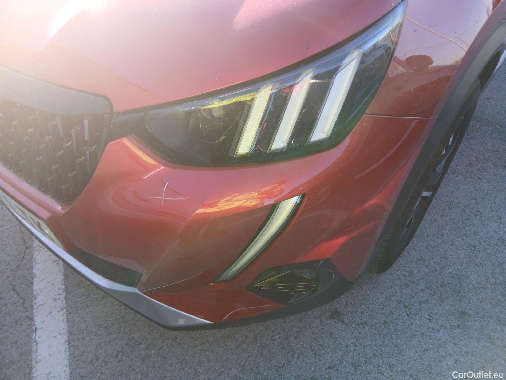  Peugeot  2008 PEUGEOT  / 2019 / 5P / todoterreno GT Puretech 130 S&S EAT8 #7