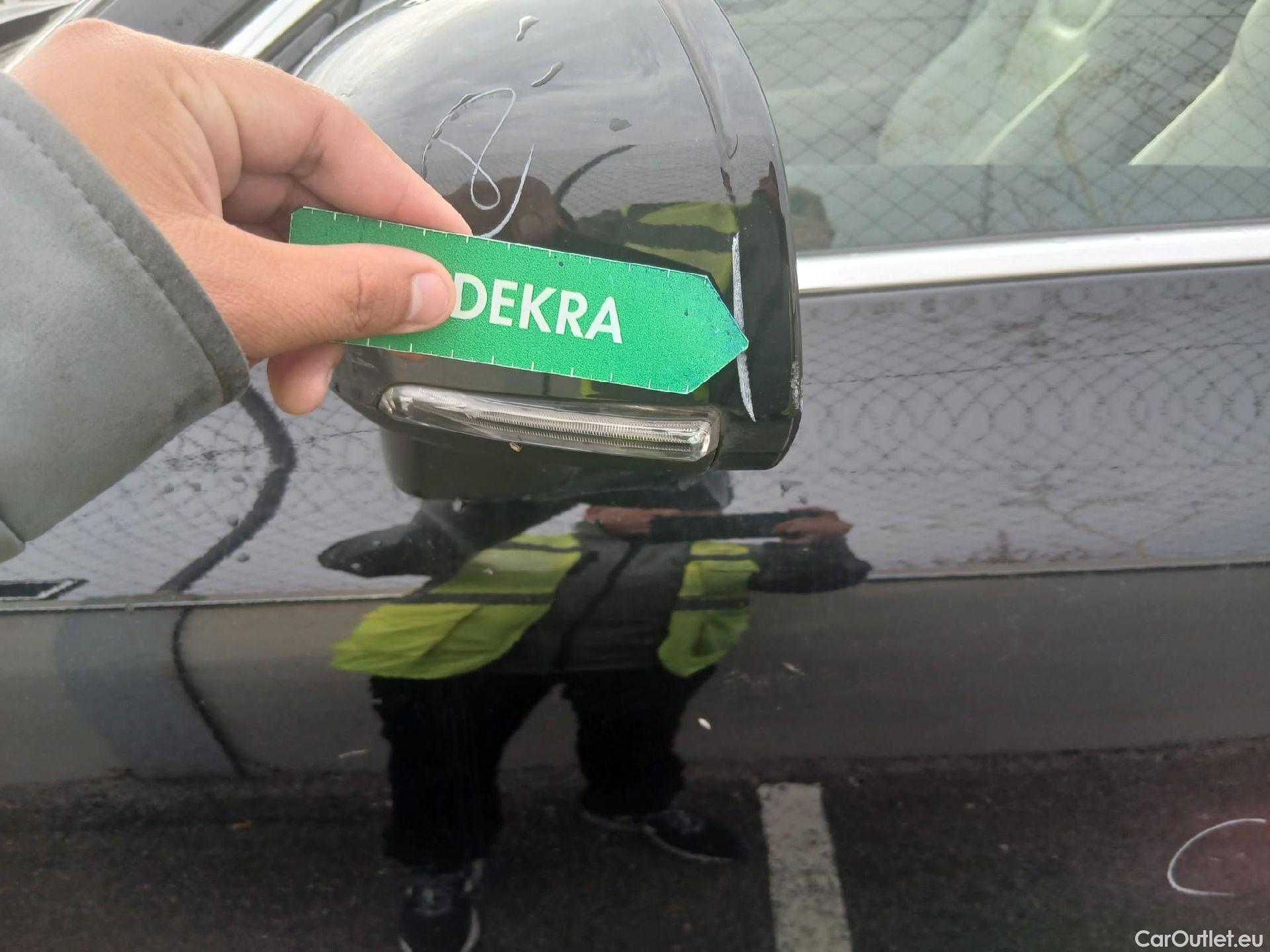  Volvo  XC60 VOLVO  / 2017 / 5P / todoterreno 2.0 T8 AWD Inscription Auto #18