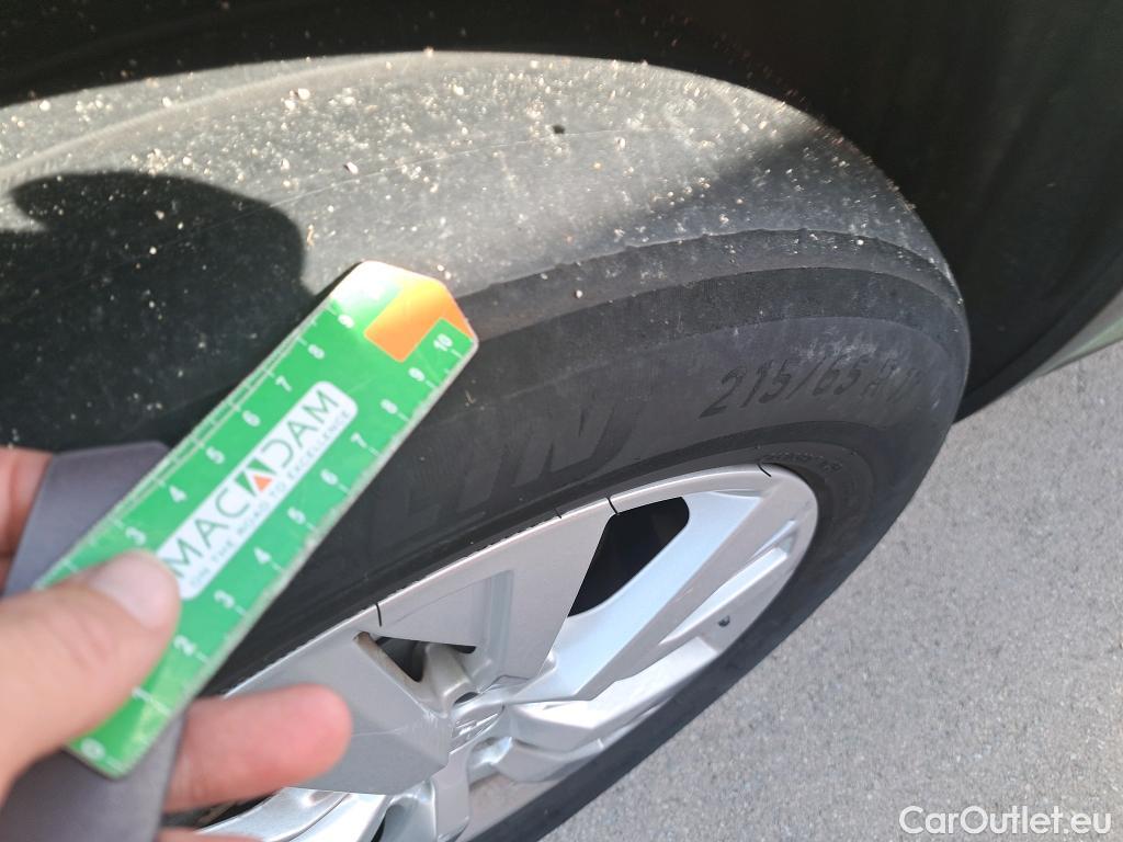  Peugeot  3008 PEUGEOT  / 2020 / 5P / todoterreno 1.5 BlueHDi 96kW (130CV) S&S Active Pack (AC4) #12