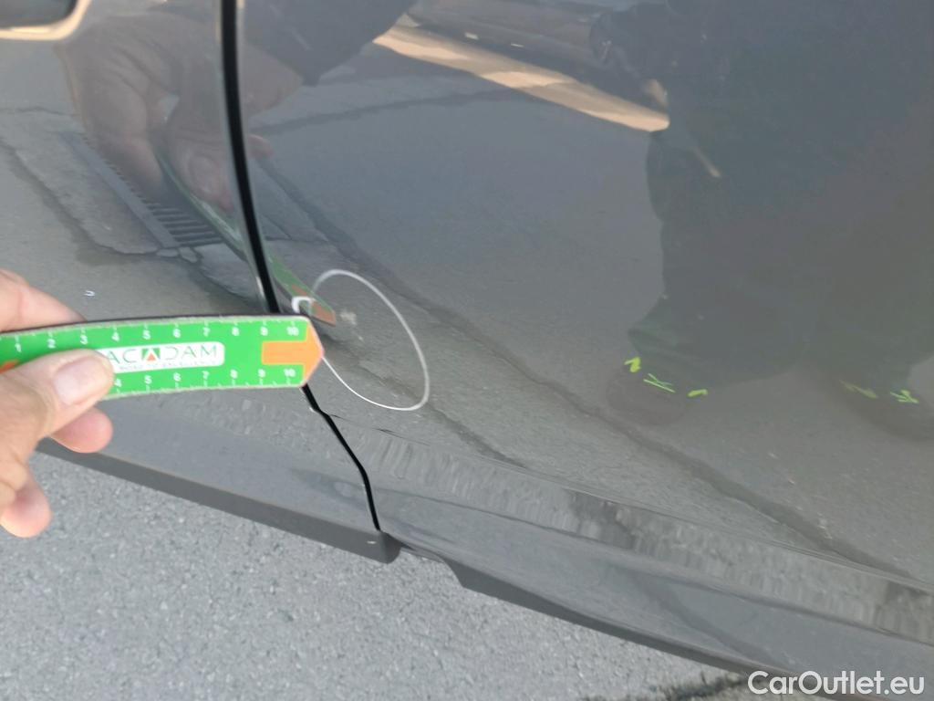  KIA  STONIC KIA  / 2017 / 5P / todoterreno 1.0 T-GDi 88kW (120CV) MHEV iMT GT Line #22