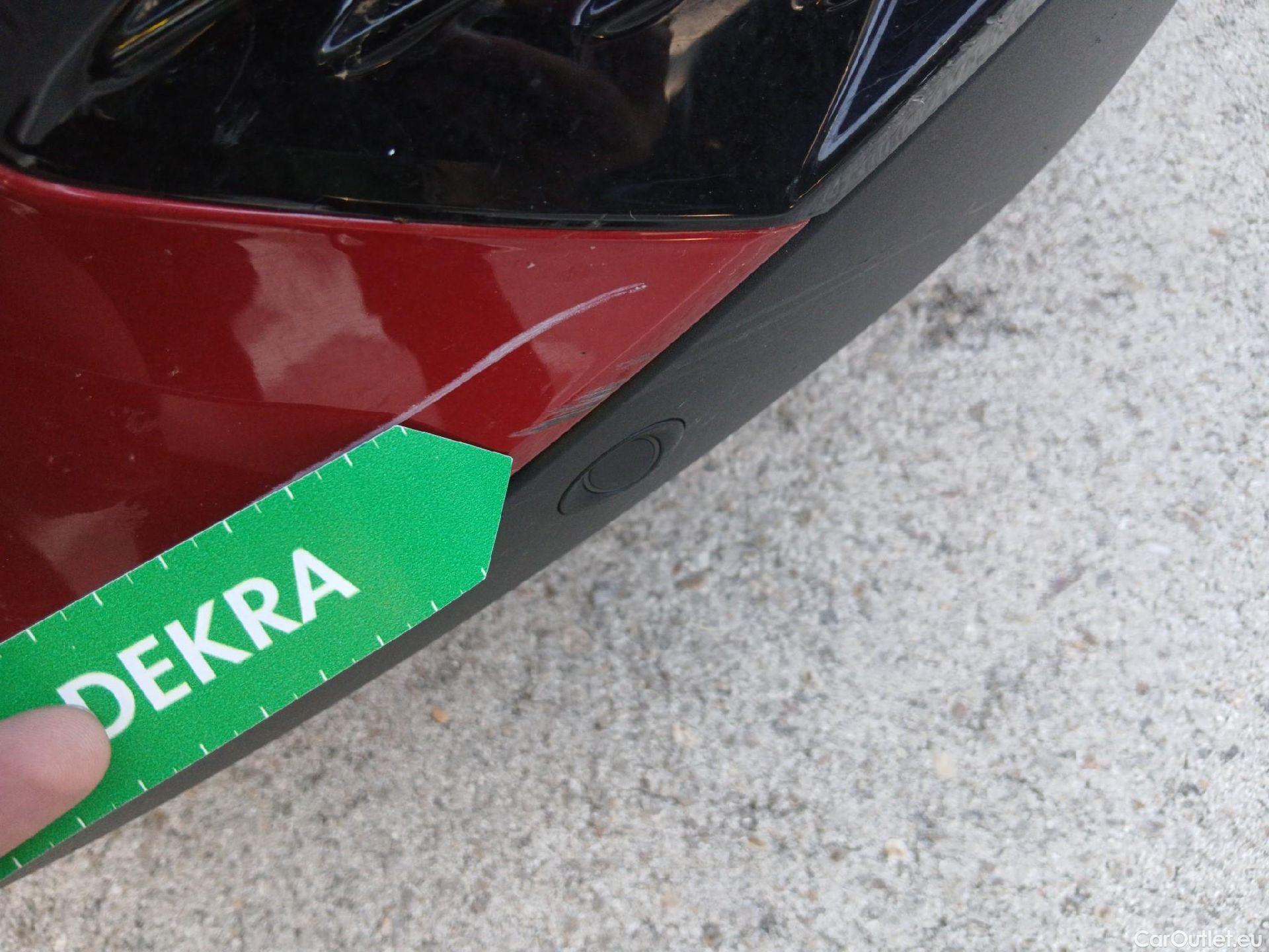  Peugeot  2008 PEUGEOT  / 2019 / 5P / todoterreno GT Puretech 130 S&S EAT8 #6