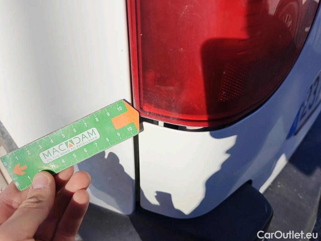  Citroen  Berlingo CITROEN  COMBI Talla M BlueHDi 100 S&S LIVE (IND) #11