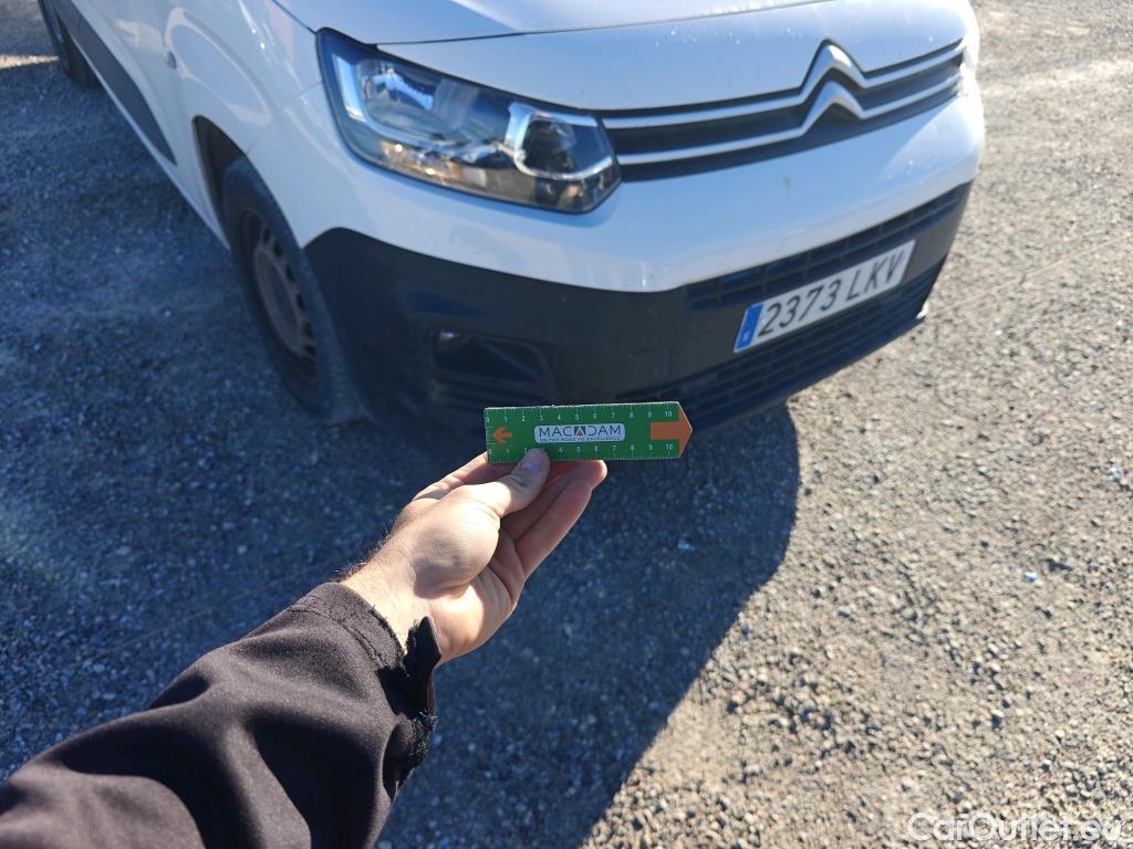  Citroen  Berlingo CITROEN  COMBI Talla M BlueHDi 100 S&S LIVE (IND) #17