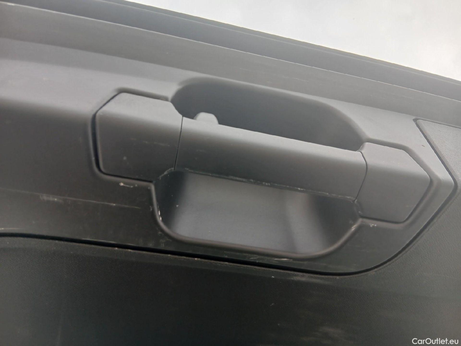  Volvo  XC60 VOLVO  / 2017 / 5P / todoterreno 2.0 T8 AWD Inscription Auto #2