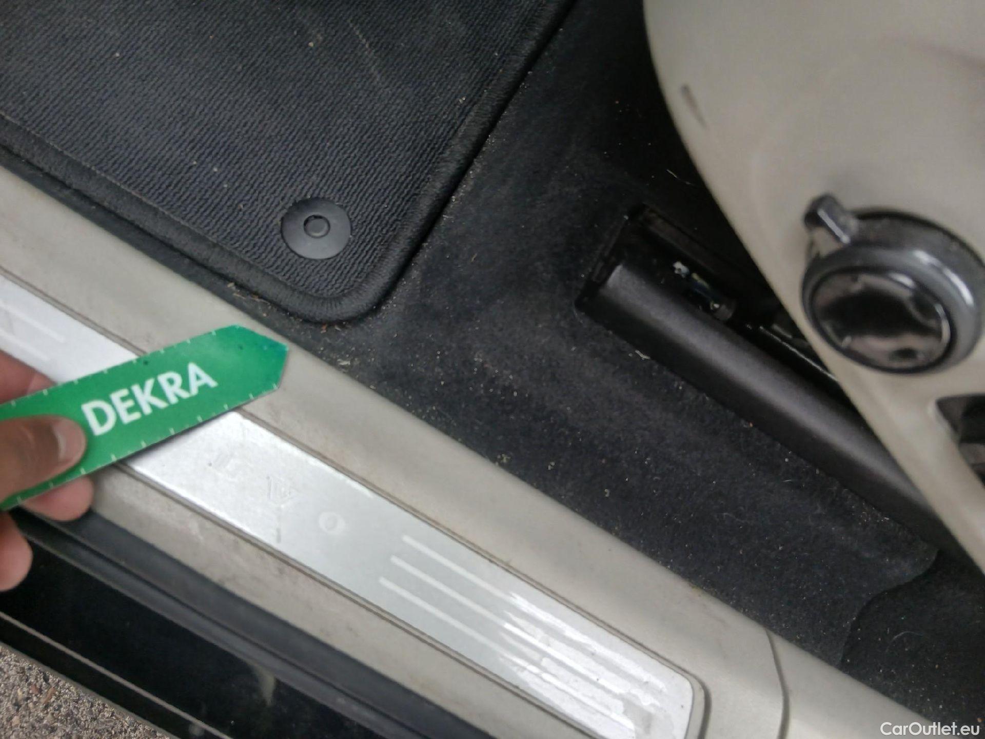  Volvo  XC60 VOLVO  / 2017 / 5P / todoterreno 2.0 T8 AWD Inscription Auto #5