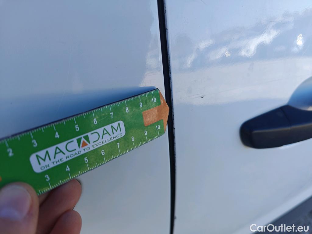  Citroen  Berlingo CITROEN  COMBI Talla M BlueHDi 100 S&S LIVE (IND) #27