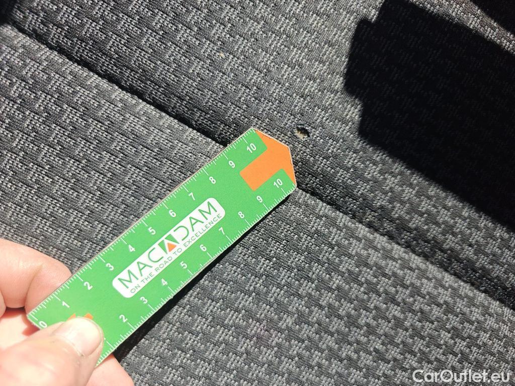  Peugeot  308 PEUGEOT  / 2017 / 5P / berlina con portón 5p Style BlueHDi 130 S&S #12