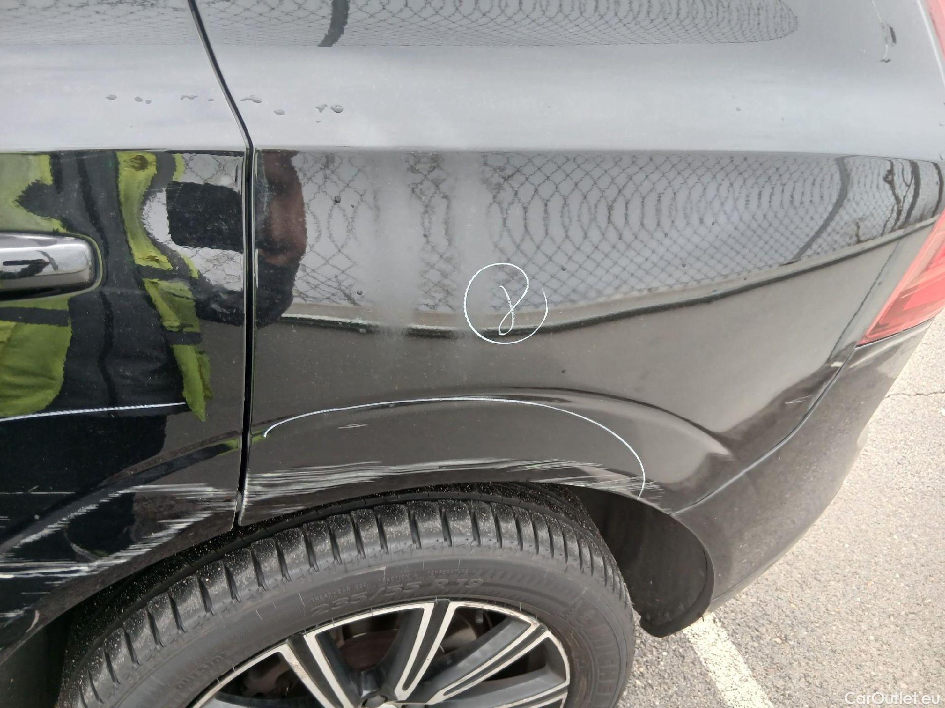  Volvo  XC60 VOLVO  / 2017 / 5P / todoterreno 2.0 T8 AWD Inscription Auto #26