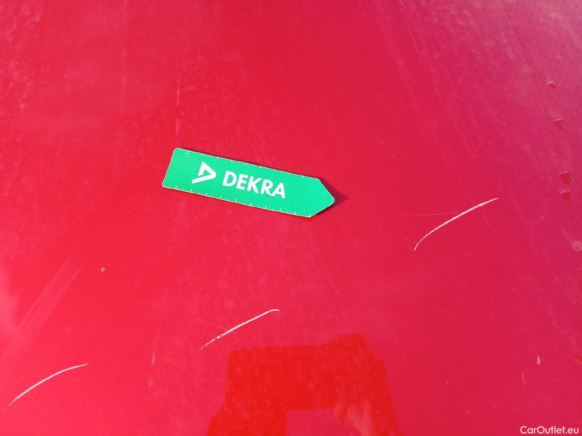  KIA  Niro KIA  / 2019 / 5P / crossover 1.6 GDi PHEV 104kW (141CV) Drive #9