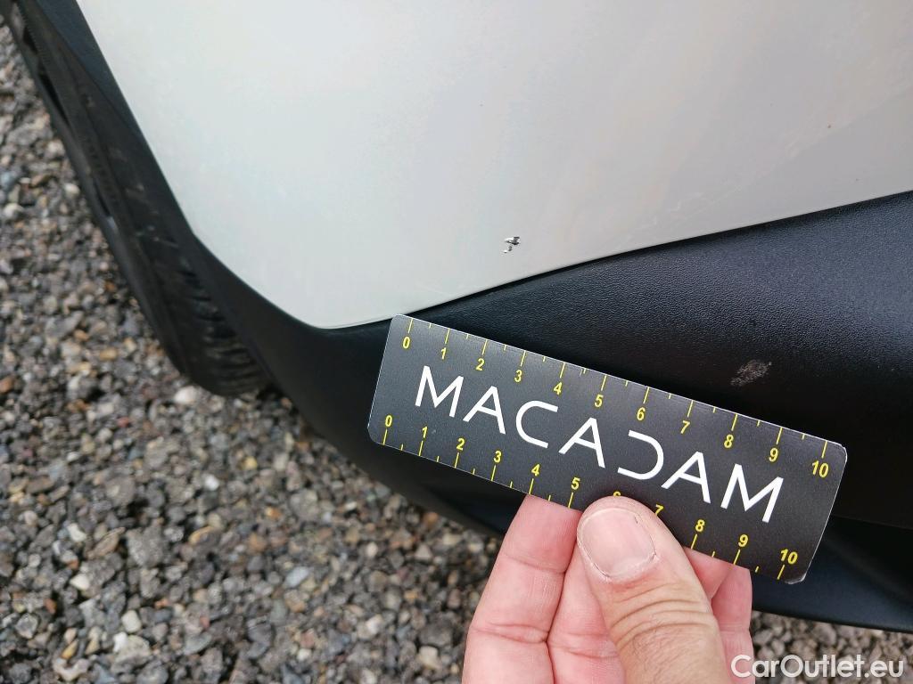  Peugeot  2008 PEUGEOT  / 2019 / 5P / todoterreno Allure BlueHDI 130 S&S EAT8 #45