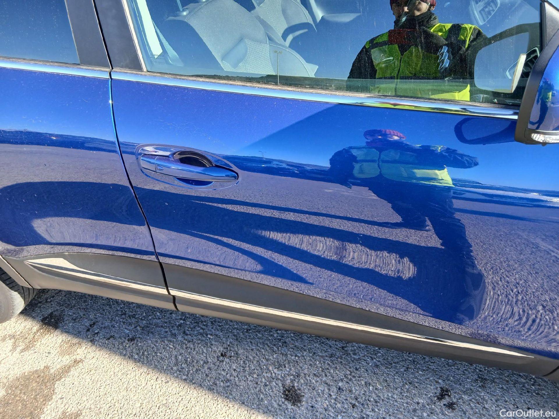  Renault  Kadjar RENAULT  / 2019 / 5P / crossover Intens Blue dCi 85kW (115CV) #27