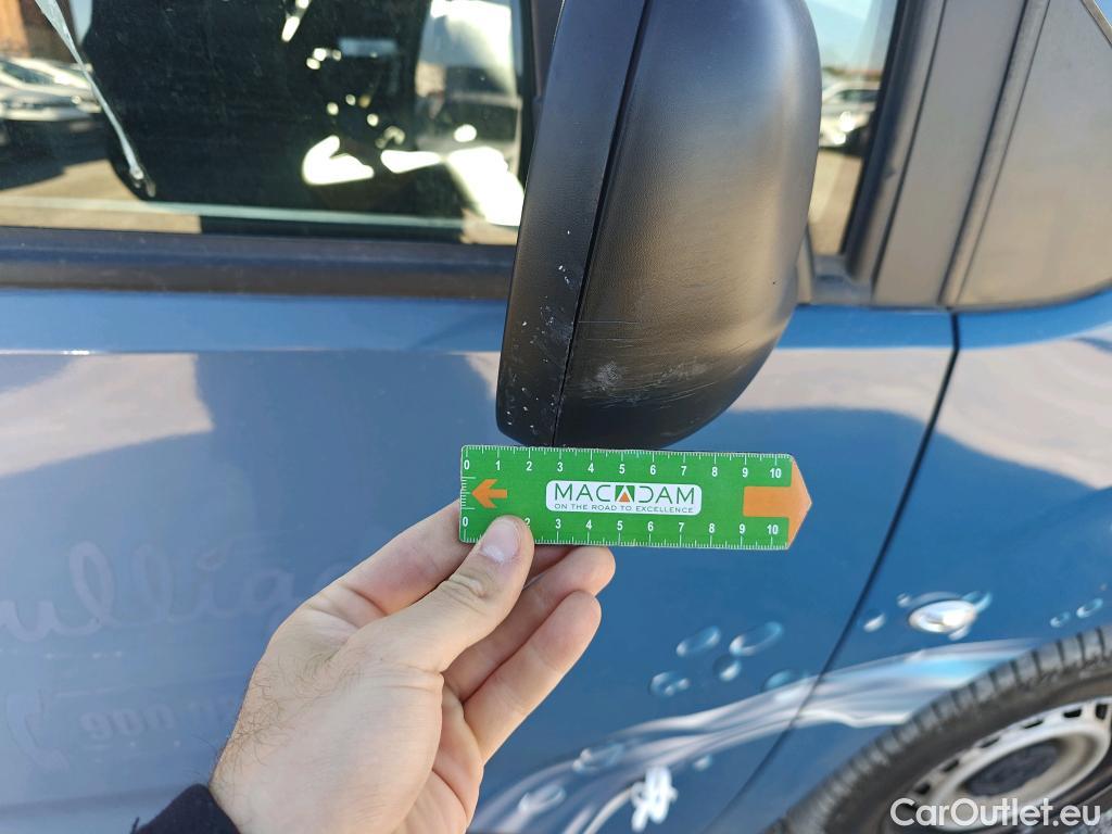  Peugeot  Partner PEUGEOT  / 2018 / 3P / furgón derivado de turismo Pro Standard 600kg BlueHDi 73kW #57