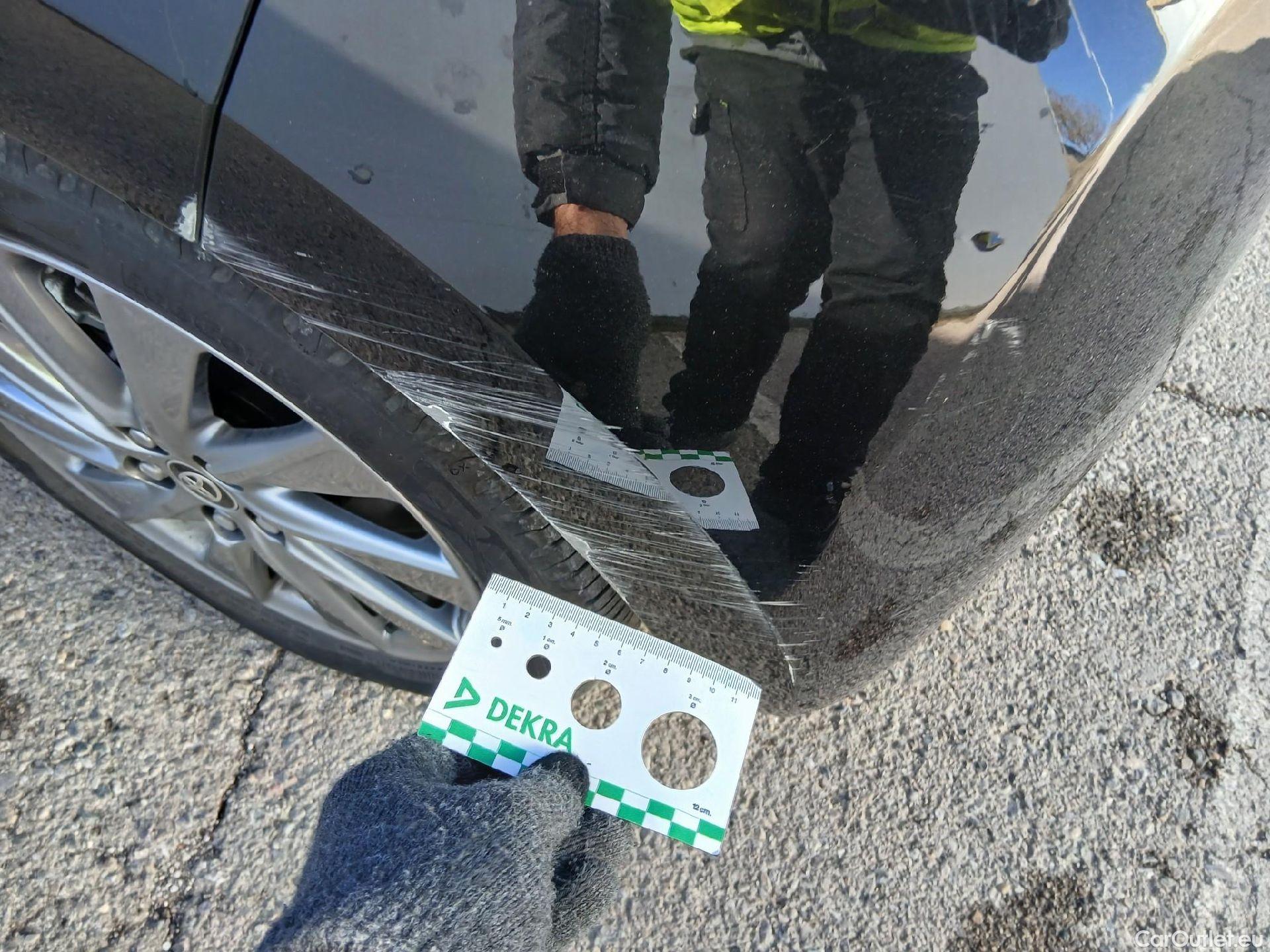  Toyota  Yaris TOYOTA  / 2020 / 5P / berlina con portón 1.5 120H Active Tech #13