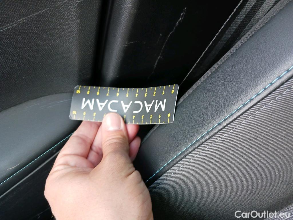  Peugeot  2008 PEUGEOT  / 2019 / 5P / todoterreno Allure BlueHDI 130 S&S EAT8 #16