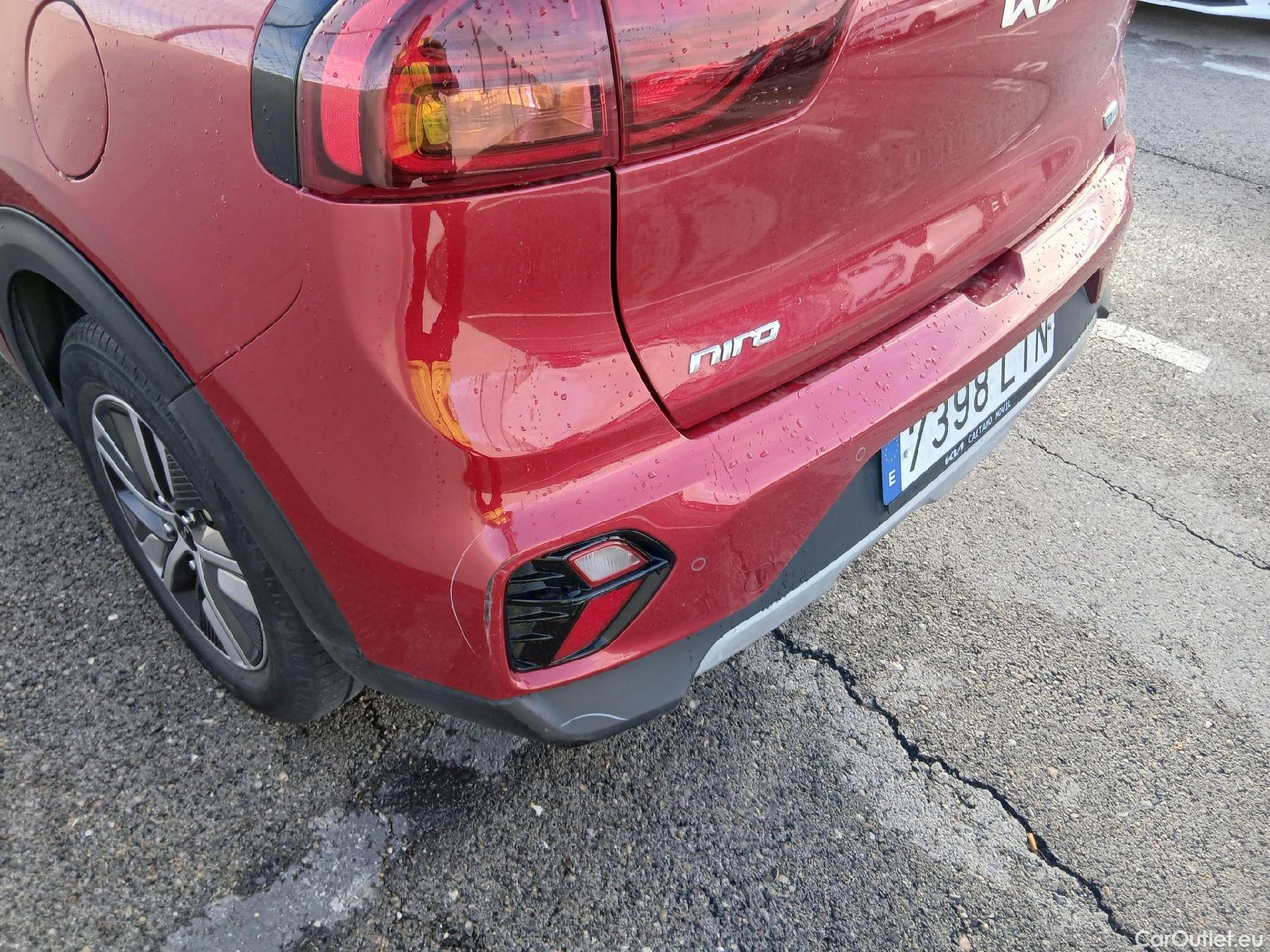  KIA  Niro KIA  / 2019 / 5P / crossover 1.6 GDi PHEV 104kW (141CV) Drive #17